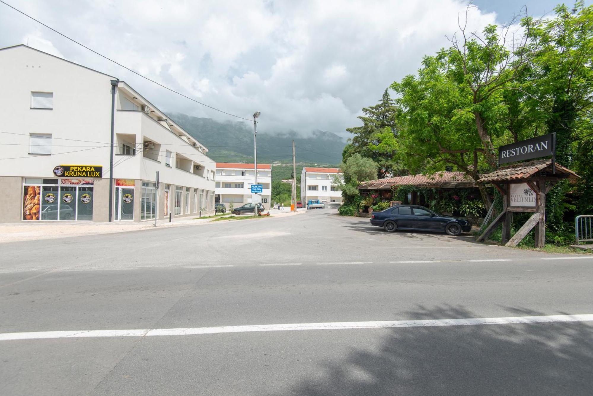 Al Mare Apartments Kotor Bagian luar foto