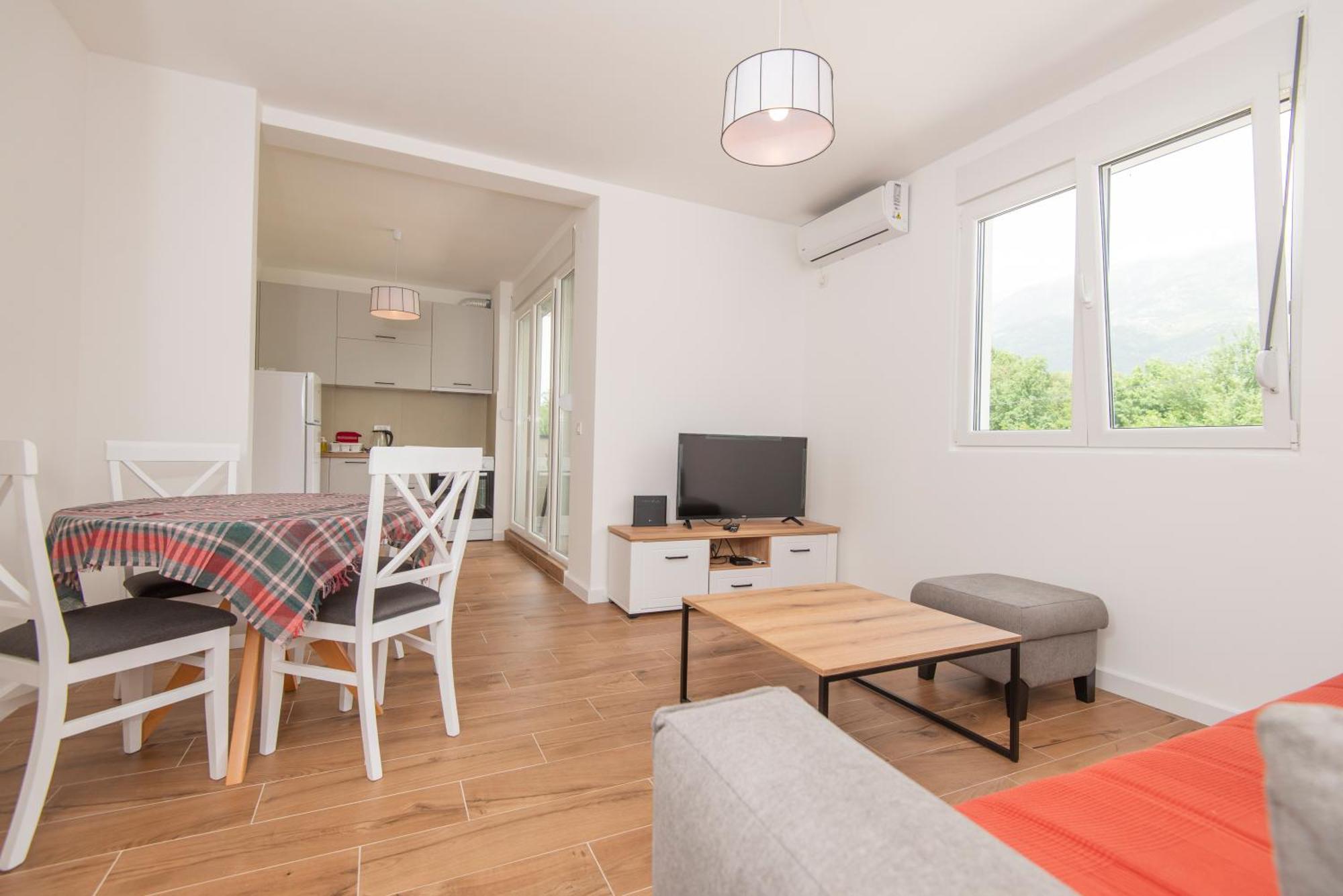 Al Mare Apartments Kotor Bagian luar foto