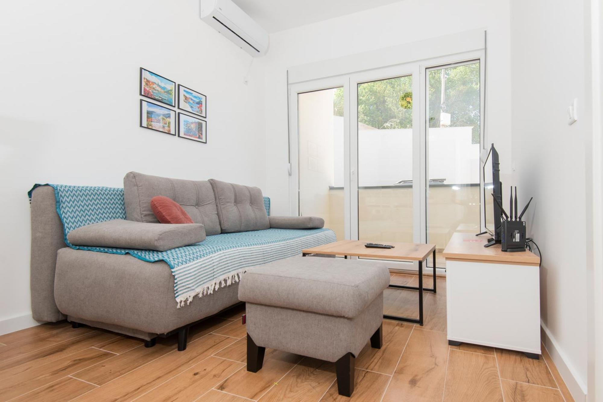 Al Mare Apartments Kotor Bagian luar foto